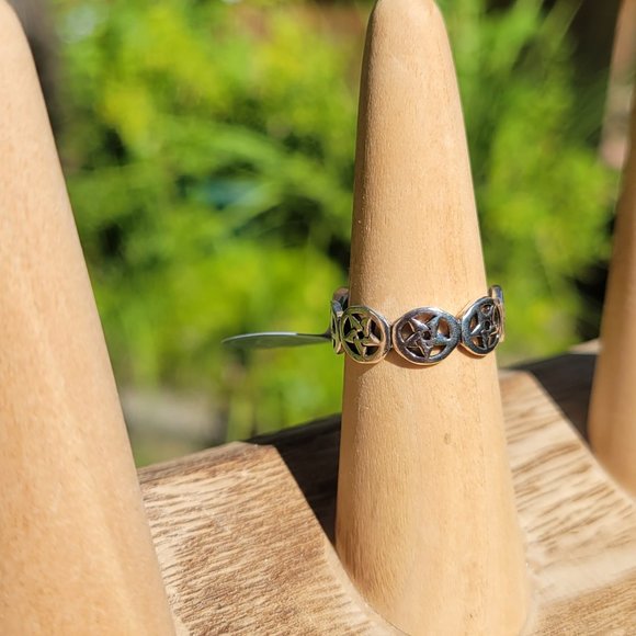 Pentagram Pentacle Sterling Silver Band Ring, Size 10 - Picture 3 of 4